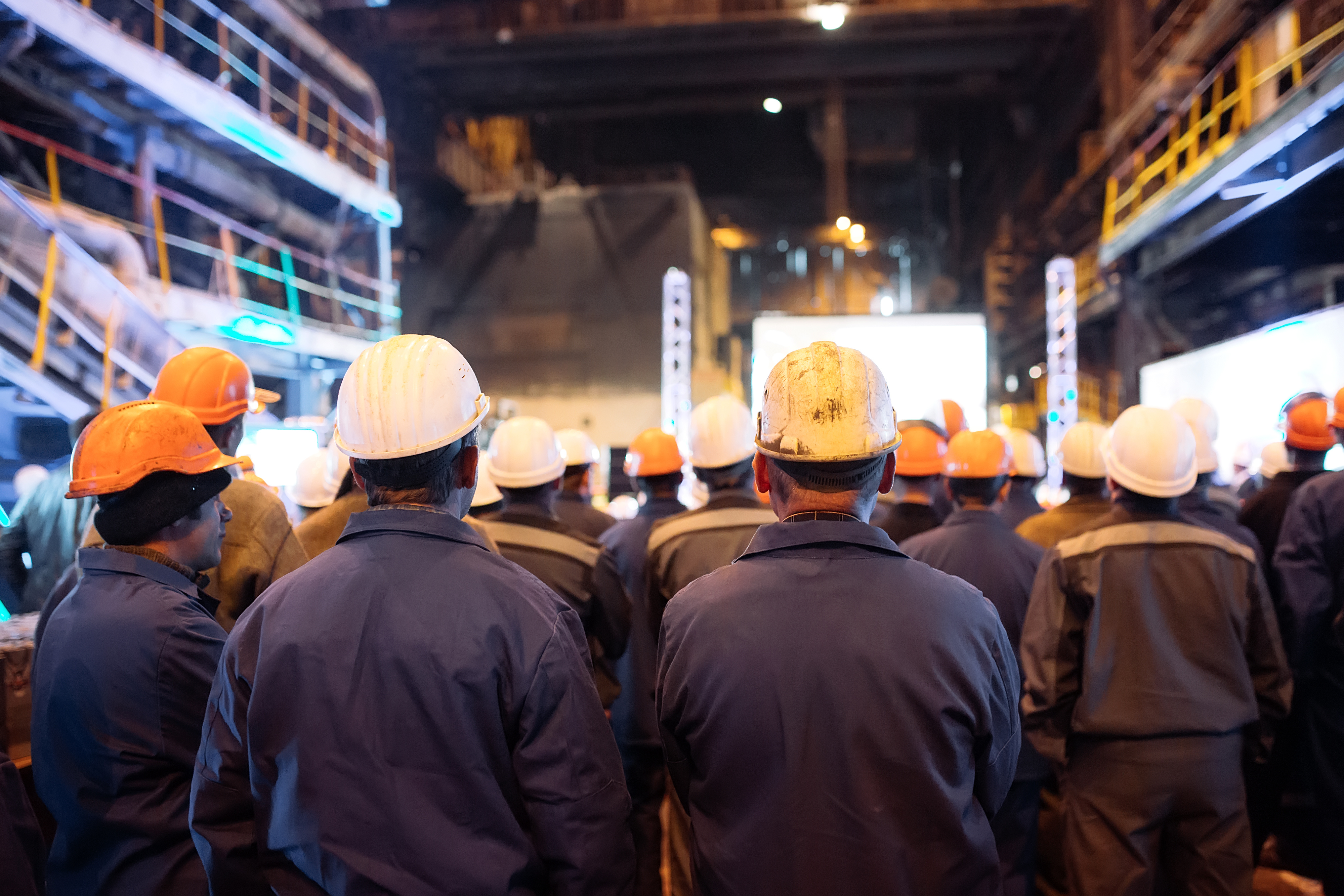 Забастовка в финляндии сейчас. Споры на заводе. Workers Strike. Финляндия забастовка.